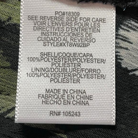 Bobeau Dark Floral Sheer Chiffon Blouse Size 1X Bohemian Flowy Casual Office - Picture 9 of 10